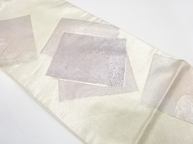リサイクル　色紙に青海波模様刺繍袋帯